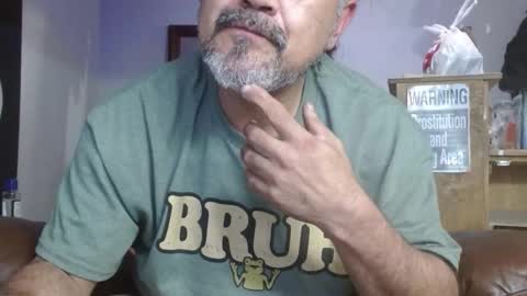 Snapshot of onewayallday chatting on 09/26/25, 06:23 onewaykenny online show from 09/26/25, 06:23