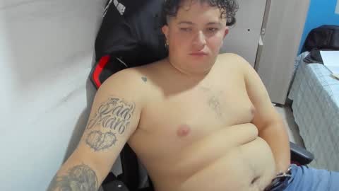 Snapshot of onewhiteboichub chatting on 11/15/25, 10:48 Andres INDEPENDENT MODEL online show from 11/15/25, 10:48