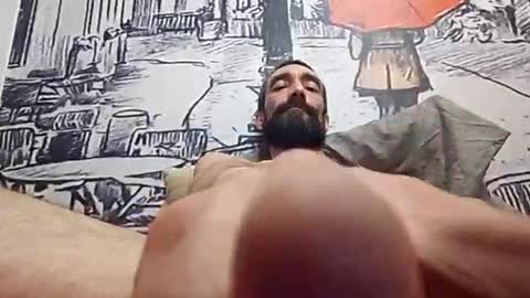 Giorgeo  Armani online show from 11/04/25, 07:13