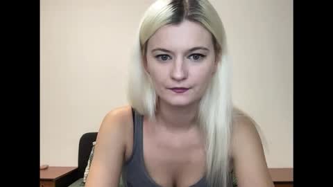 Snapshot of onika_cox chatting on 09/15/25, 09:59 Onika online show from 09/15/25, 09:59