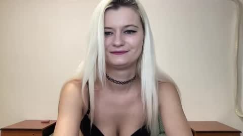 Snapshot of onika_cox chatting on 09/16/25, 09:16 Onika online show from 09/16/25, 09:16