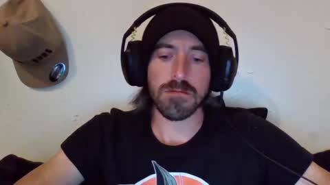 Snapshot of oniyoshiken chatting on 09/15/25, 07:14 oniyoshiken online show from 09/15/25, 07:14