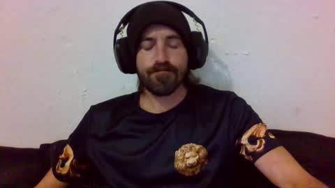 Snapshot of oniyoshiken chatting on 10/19/25, 04:51 oniyoshiken online show from 10/19/25, 04:51