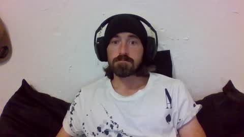 Snapshot of oniyoshiken chatting on 11/19/25, 07:14 oniyoshiken online show from 11/19/25, 07:14