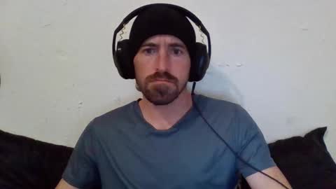 Snapshot of oniyoshiken chatting on 12/01/25, 06:46 oniyoshiken online show from 12/01/25, 06:46