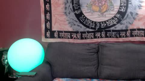 Snapshot of only1jtreasure chatting on 12/22/24, 04:50 Only1JTreasure online show from 12/22/24, 04:50