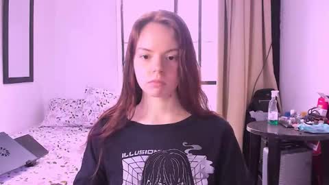 only_sarah1 online show from 09/30/25, 10:48