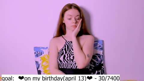 Snapshot of only_sarah1 chatting on 04/07/26, 12:11 only_sarah1 online show from 04/07/26, 12:11