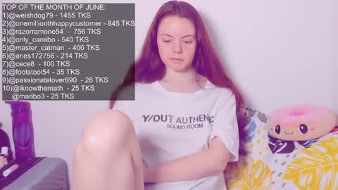 only_sarah1 online show from 06/19/26, 10:46