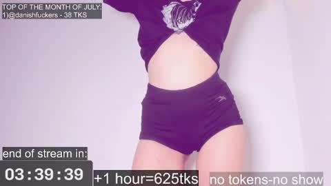 only_sarah1 online show from 07/06/26, 08:00