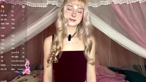 Snapshot of onlyeva1 chatting on 03/27/26, 08:26 Eva online show from 03/27/26, 08:26