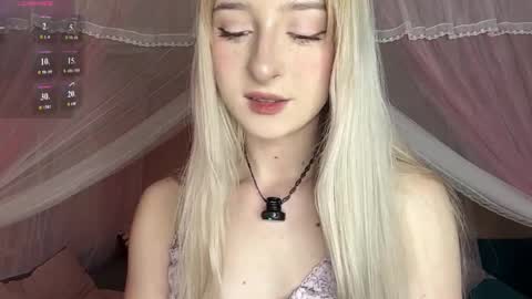 Snapshot of onlyeva1 chatting on 06/10/26, 09:30 Eva online show from 06/10/26, 09:30