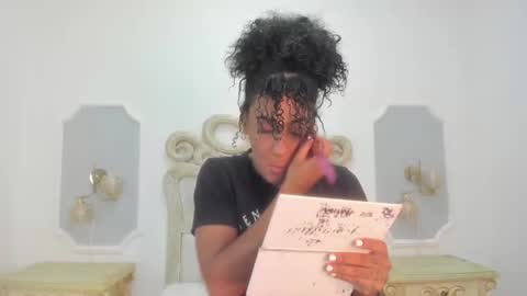 Snapshot of onlygia chatting on 01/17/26, 10:24 Only online show from 01/17/26, 10:24