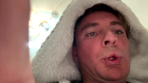 Snapshot of onlyloveyoutwice2016 chatting on 10/26/25, 10:47 onlyloveyoutwice2016 online show from 10/26/25, 10:47