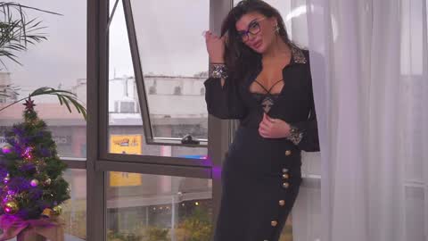 Nicolle online show from 12/10/24, 08:40