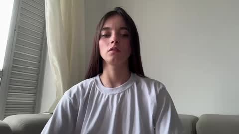 Sophia online show from 06/01/26, 09:49