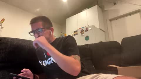 Snapshot of onthecumup69 chatting on 10/01/25, 12:44 onthecumup69 online show from 10/01/25, 12:44