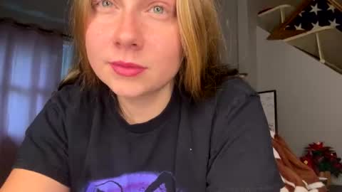 oohlarae22 online show from 07/23/26, 11:19