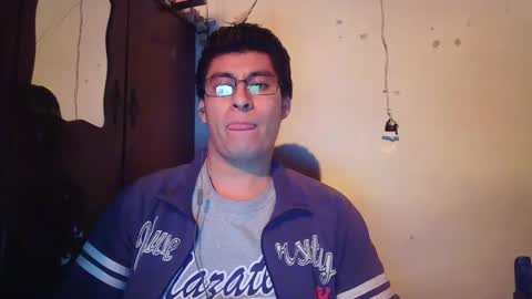 Snapshot of oomaurooo chatting on 12/22/24, 07:00 oomaurooo online show from 12/22/24, 07:00