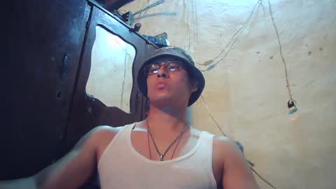 Snapshot of oomaurooo chatting on 09/22/25, 06:15 oomaurooo online show from 09/22/25, 06:15