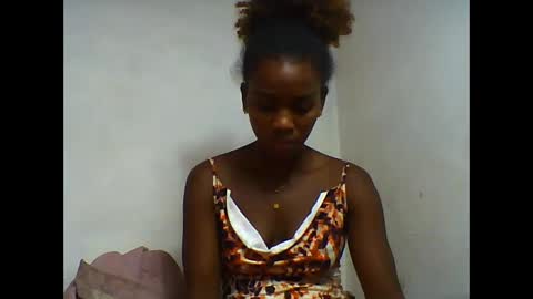Snapshot of oooorazanasoa chatting on 06/08/26, 08:58 oooorazanasoa online show from 06/08/26, 08:58