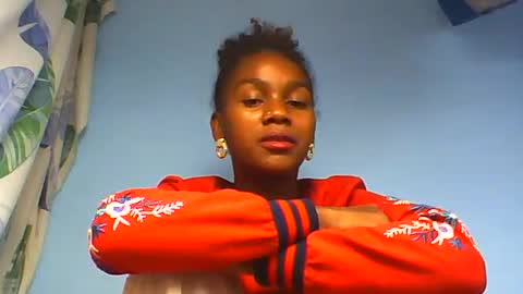 oooorazanasoa online show from 07/01/26, 07:21