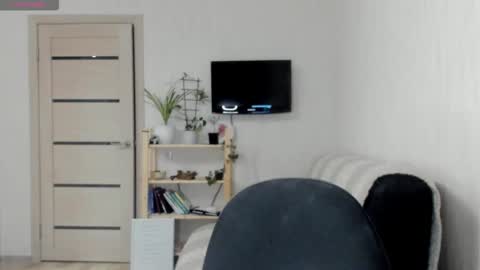 Britney online show from 09/18/25, 07:05