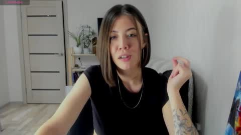 Britney online show from 09/29/25, 08:13