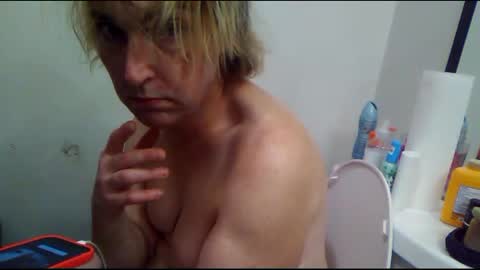 TsJojo online show from 12/31/24, 03:42