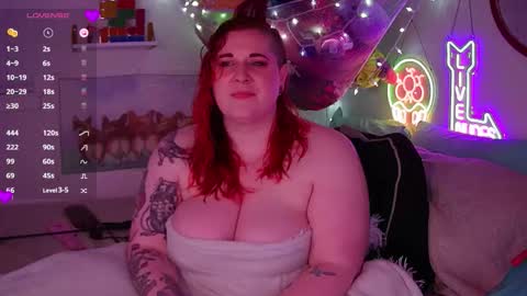 Snapshot of opalreigning chatting on 11/10/25, 11:20 Opal online show from 11/10/25, 11:20