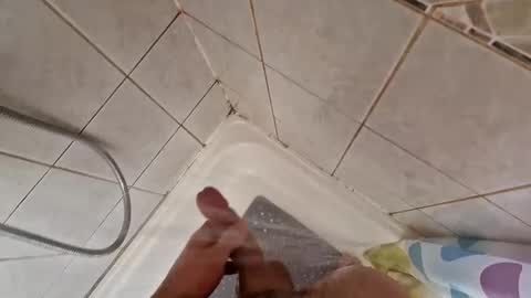 Snapshot of opelator chatting on 12/14/24, 01:59 opelator online show from 12/14/24, 01:59