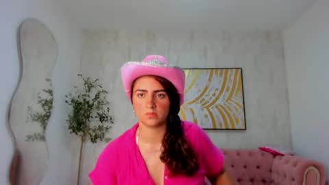 Snapshot of ophelia_jade chatting on 06/24/26, 05:39 Ofelia Mara online show from 06/24/26, 05:39