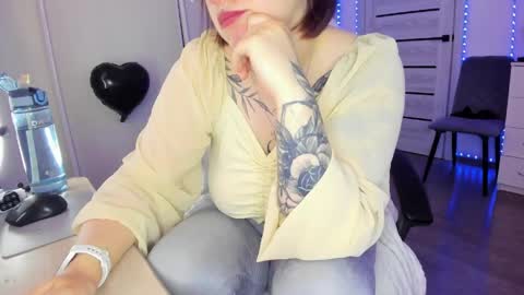 Snapshot of ophelia_mm chatting on 05/30/26, 08:22 Ophelia online show from 05/30/26, 08:22