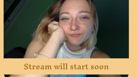 Snapshot of orange___melani chatting on 10/23/25, 10:14 Melani online show from 10/23/25, 10:14