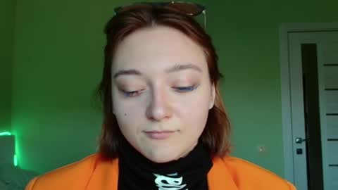 Snapshot of orange___melani chatting on 11/08/25, 10:26 Melani online show from 11/08/25, 10:26
