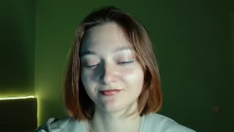 Snapshot of orange___melani chatting on 11/25/25, 01:33 Melani online show from 11/25/25, 01:33