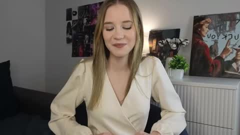 Emma online show from 01/24/25, 01:56
