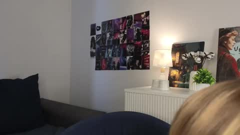 Emma online show from 01/24/25, 08:02