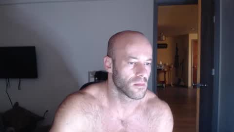 Snapshot of oregon87 chatting on 01/12/26, 04:12 The Oregon Lumberjack online show from 01/12/26, 04:12