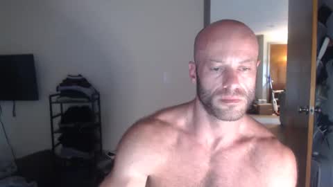 Snapshot of oregon87 chatting on 05/08/26, 01:44 The Oregon Lumberjack online show from 05/08/26, 01:44