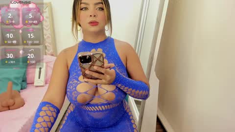 Snapshot of oriana_davis chatting on 01/29/25, 04:47 Oriana online show from 01/29/25, 04:47