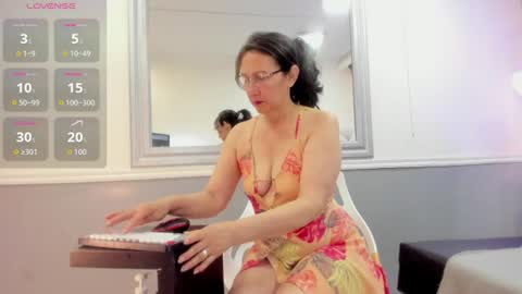 Oriana  online show from 06/29/26, 01:33