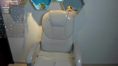 Snapshot of oriana_long chatting on 12/04/25, 03:05 O R I online show from 12/04/25, 03:05