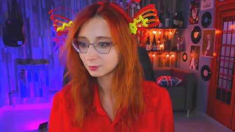 Snapshot of orianna_blade chatting on 12/04/24, 03:21 Orianna -  Hi Im into geek culture cosplay crafting LARP games. Shall we play DnD online show from 12/04/24, 03:21