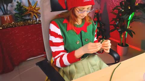 Snapshot of orianna_blade chatting on 12/25/24, 03:17 Orianna -  Hi Im into geek culture cosplay crafting LARP games. Shall we play DnD online show from 12/25/24, 03:17