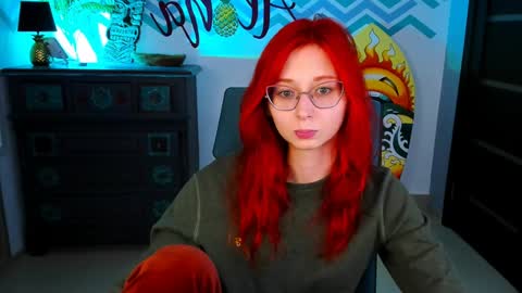 Snapshot of orianna_blade chatting on 01/10/25, 01:41 Orianna -  Hi Im into geek culture cosplay crafting LARP games. Shall we play DnD online show from 01/10/25, 01:41