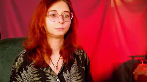 Snapshot of orianna_blade chatting on 09/18/25, 03:25 Orianna -  Hi Im into geek culture cosplay crafting LARP games. Shall we play DnD online show from 09/18/25, 03:25