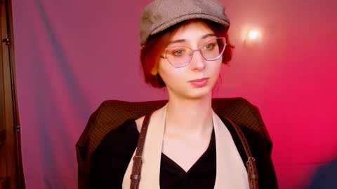 Snapshot of orianna_blade chatting on 09/19/25, 01:56 Orianna -  Hi Im into geek culture cosplay crafting LARP games. Shall we play DnD online show from 09/19/25, 01:56