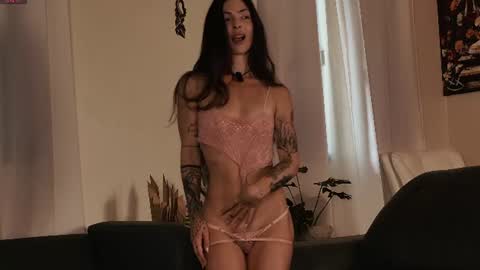 Mary online show from 06/09/26, 04:51