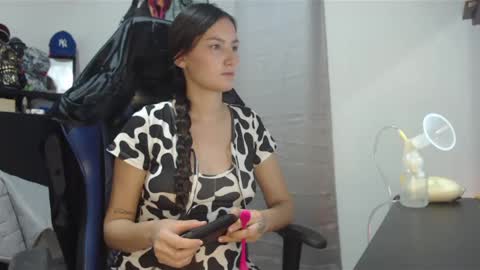 ornela_astros online show from 02/13/25, 02:45